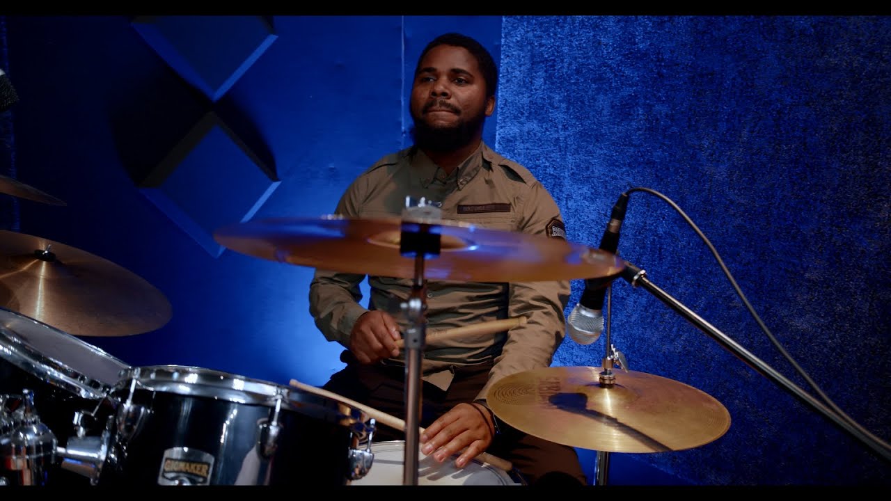 Laurent Minister - Unaweza ( Official Recording Live )