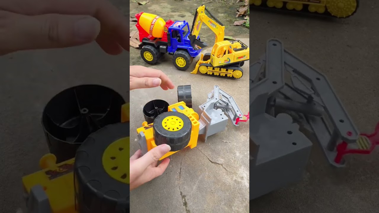 Xe &ocirc; t&ocirc; c&ocirc;ng tr&igrave;nh, lắp r&aacute;p cần cẩu | Toy cars, cranes #shorts
