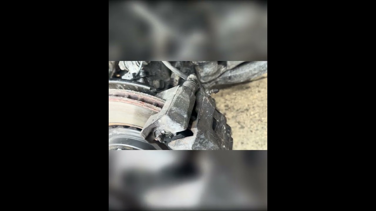 2019 Toyota Highlander How-To Front Brake Replacement