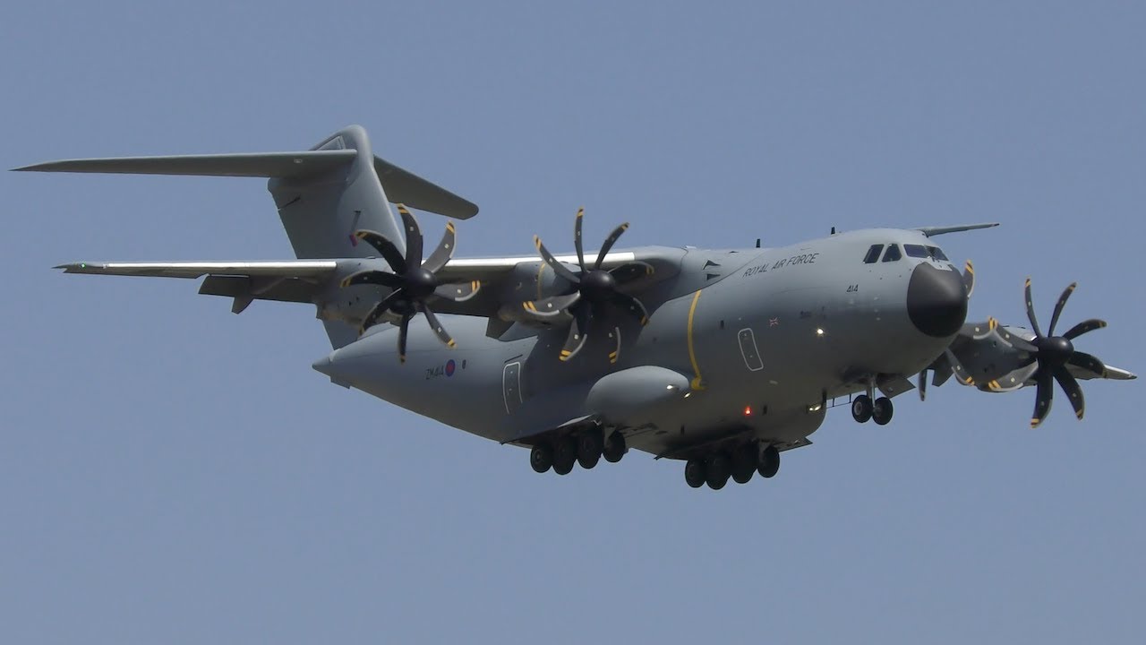 RARE Royal Air Force A400M-180 [ZM414] landing at Zurich Airport | 4K