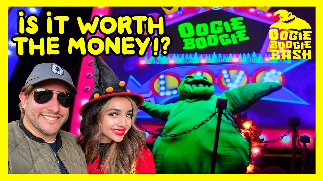 HOW TO GET LOTS OF CANDY AT OOGIE BOOGIE BASH! | DISNEYLAND | CALIFORNIA ADVENTURE