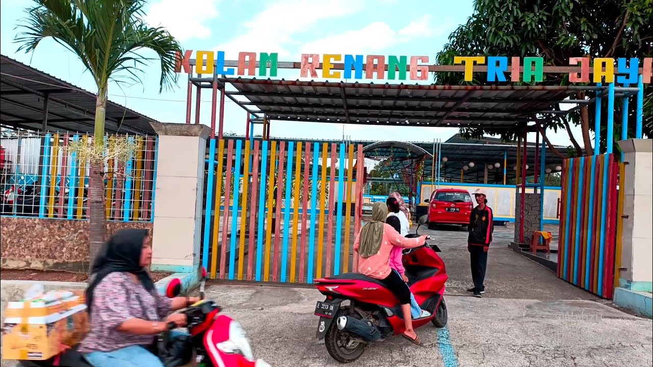 KOLAM RENANG TRIA JAYA SINDANGHAJI PALASAH  Majalengka