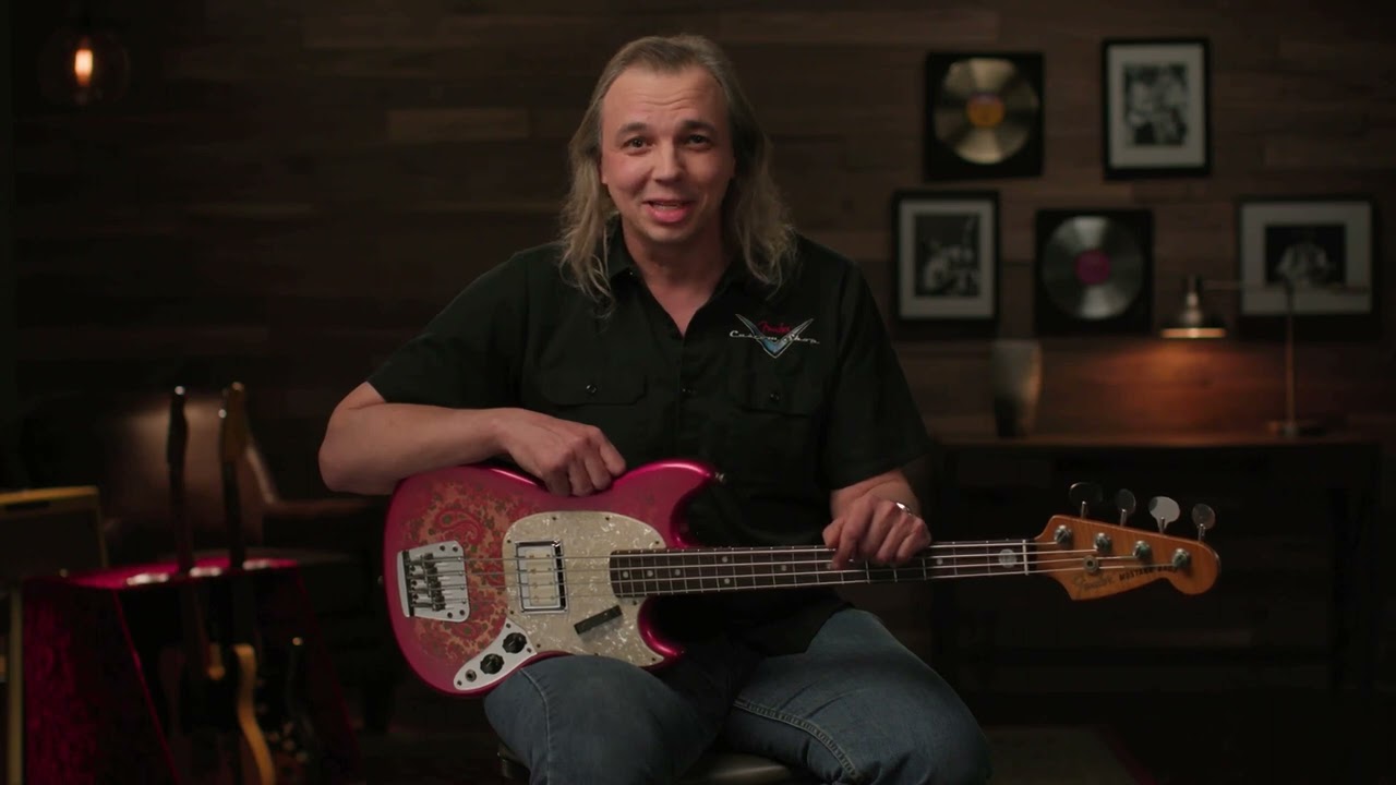 FENDER PLAY FOUNDATION MUSTANG BASS OURNEYMAN RELIC MASTERBUILT VINCENT VAN TRIGT (ONE OF A KIND)