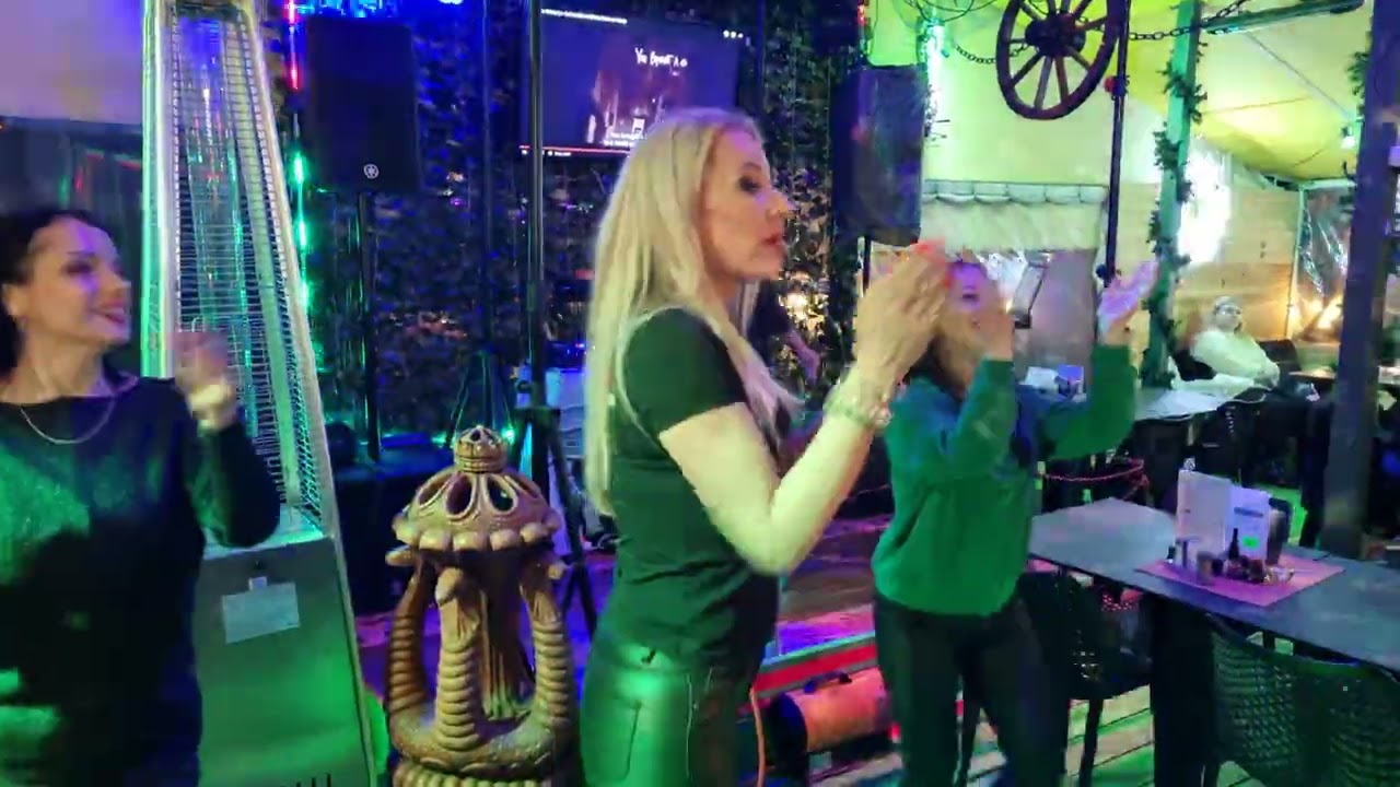 Jolanta ir Kometos Pajūrio žibinte.
