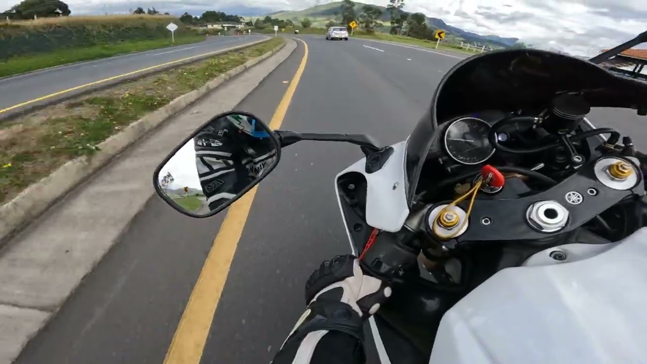 yamaha r1 k4 primera rodada
