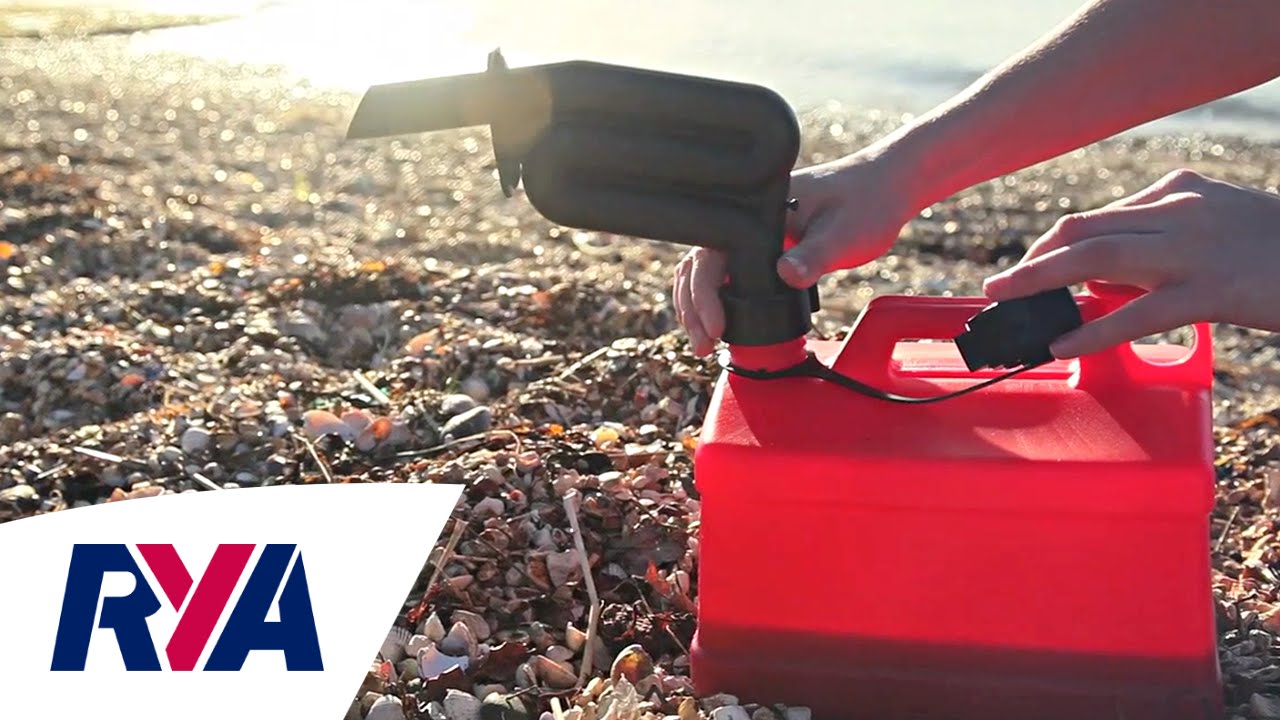 Stop the Spill - Use a Super Spout - Top Tips with The Green Blue - protect the marine environment