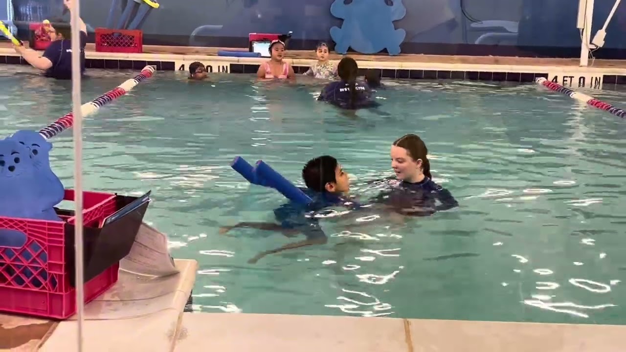 Swimming class with Crystal & Evelyn #2026 #swimming #class #friday 