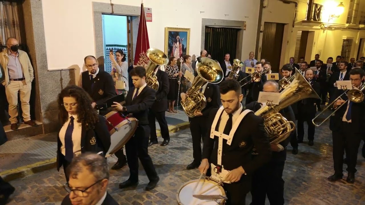 BM. MAESTRO Tejera Sevilla. acompañado musicalmente a la santa cruz de la Trinidad de villalba del a