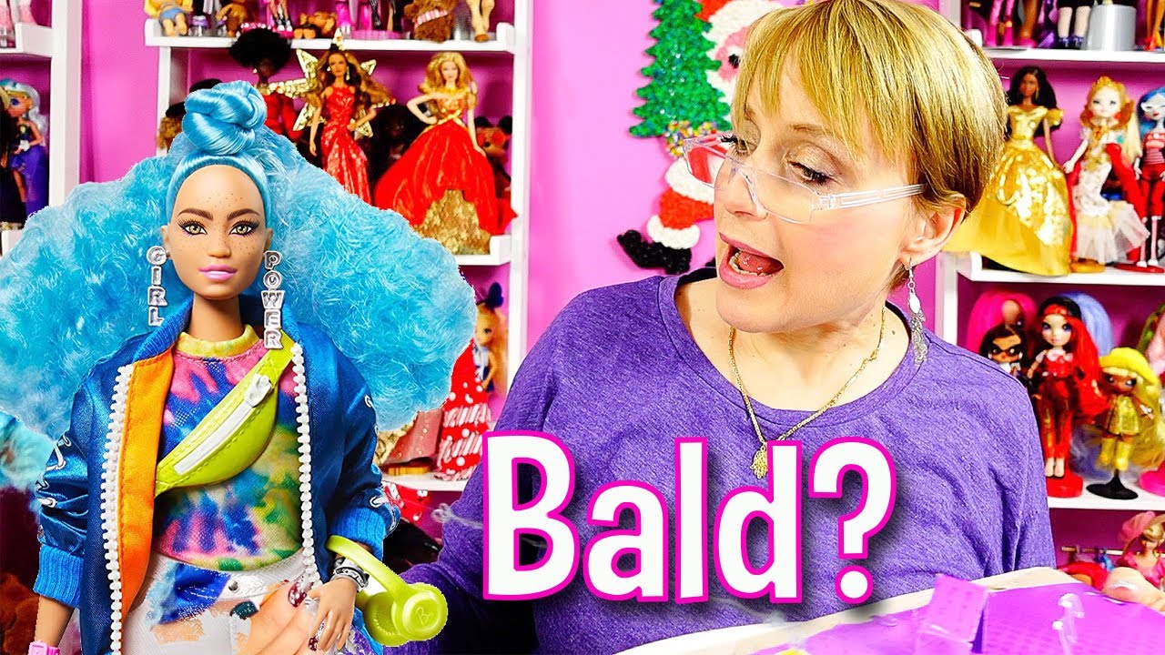 Barbie Extra Doll #4 Blue Hair Not There! What's the Deal with This Doll?