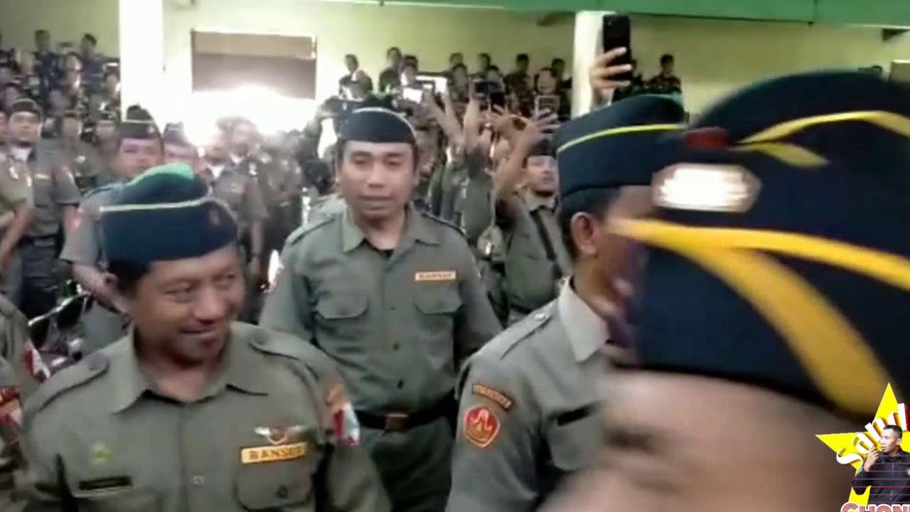 Mereka jual, kita borong habis