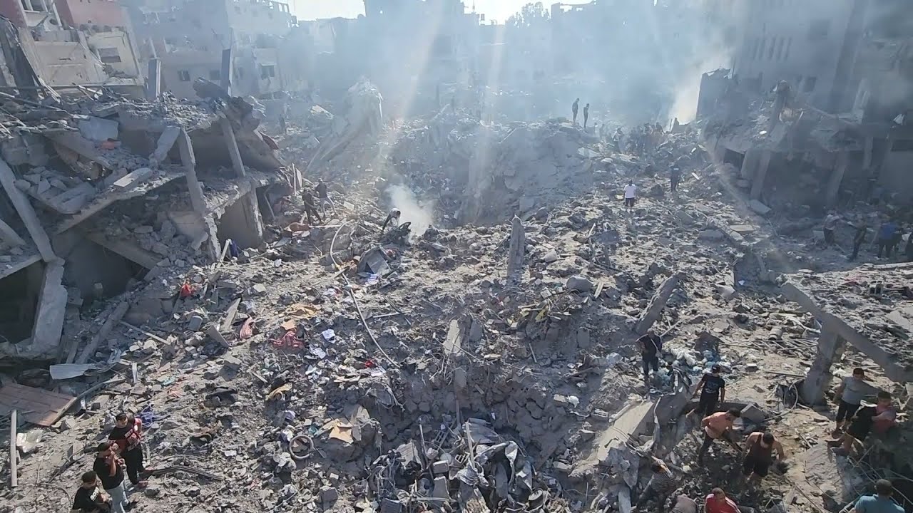 GLOBALink | Israeli troops advance on outskirts of Gaza City following airstrikes on refugee camps