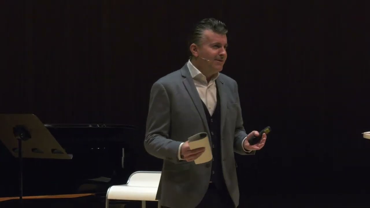 Ramon Gener | La mujer en Verdi