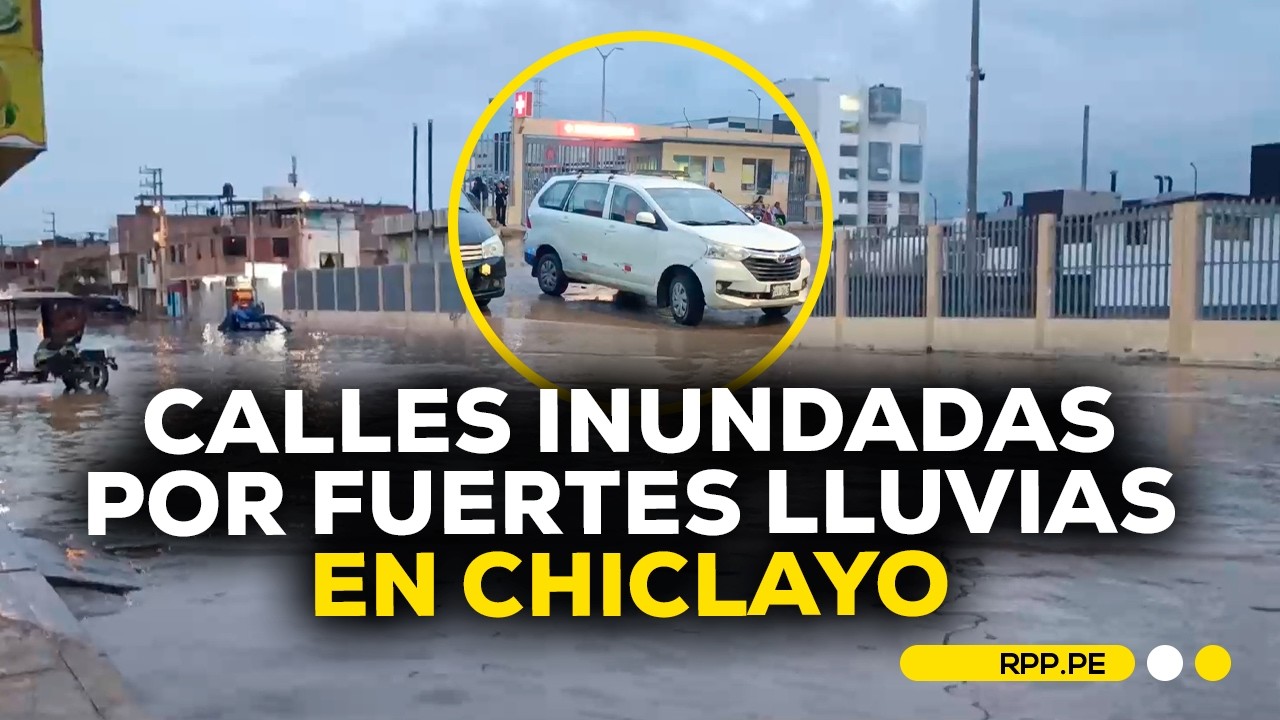 Calles inundadas frente al Hospital Regional de Lambayeque por fuertes lluvias #DESPACHORPP