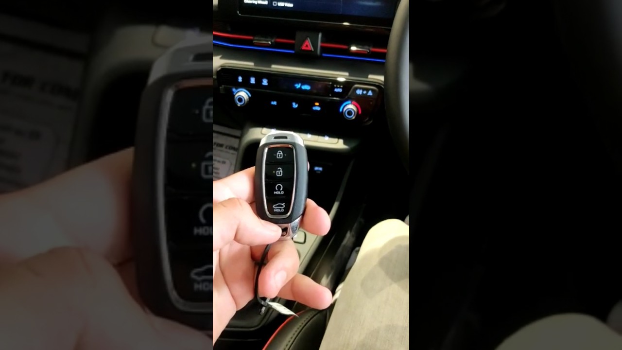 new generation Hyundai Verna premium key features review lock button, unlock button or boot