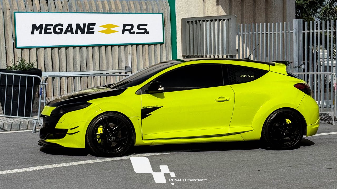 renault  megane 3 rs / avec une magnifique couleur