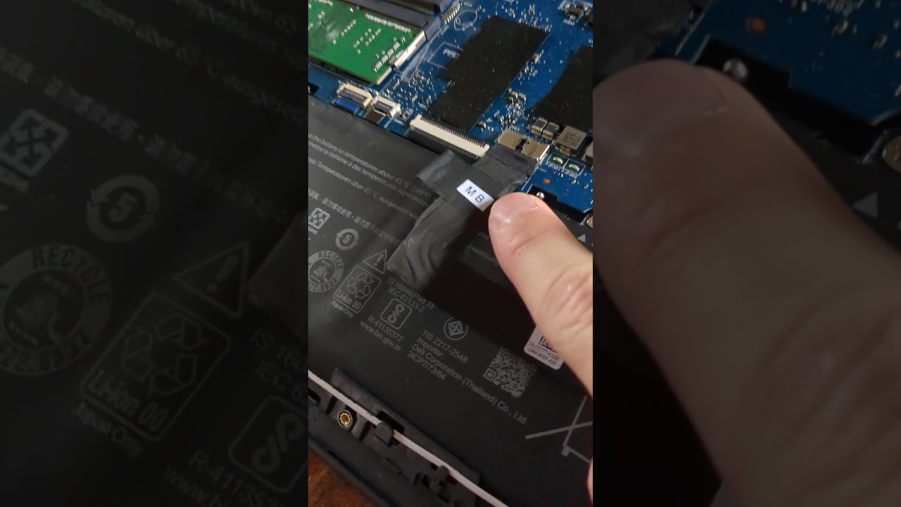 Решение проблемы с включением ноутбука Dell G15