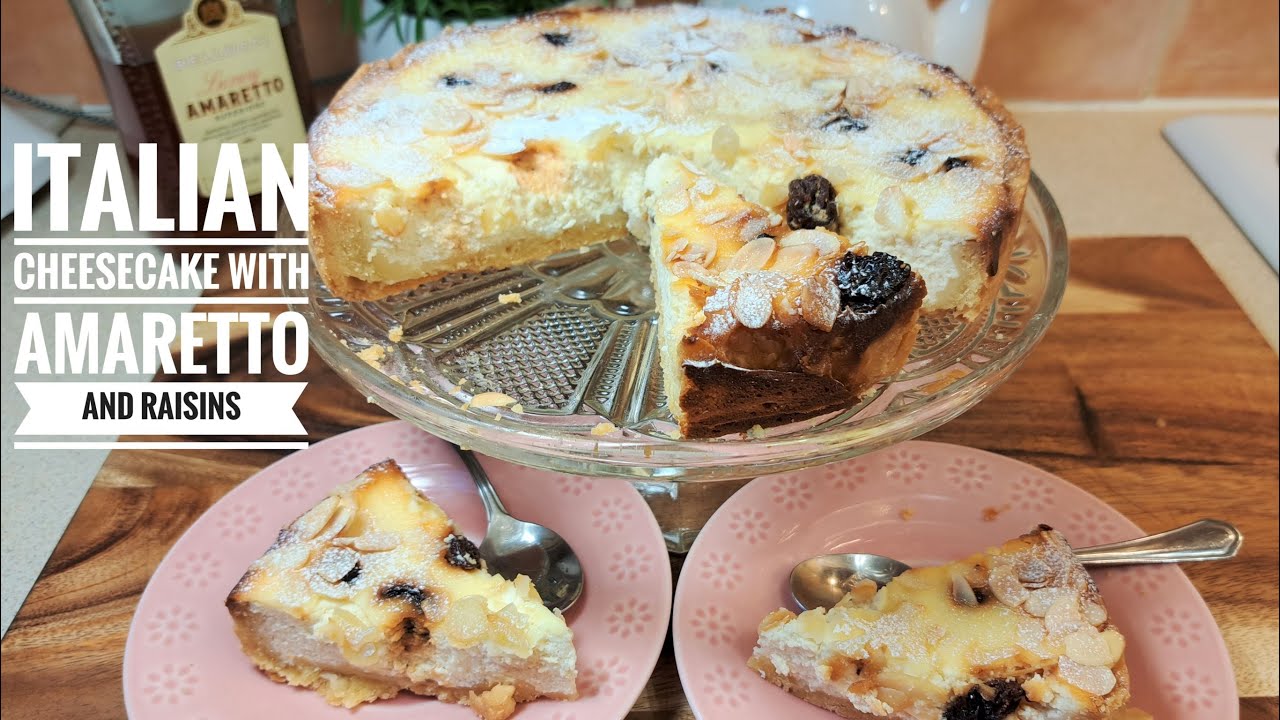 Delicious baked cheesecake with amaretto and raisins (Pastiera di Formaggio e amaretto).