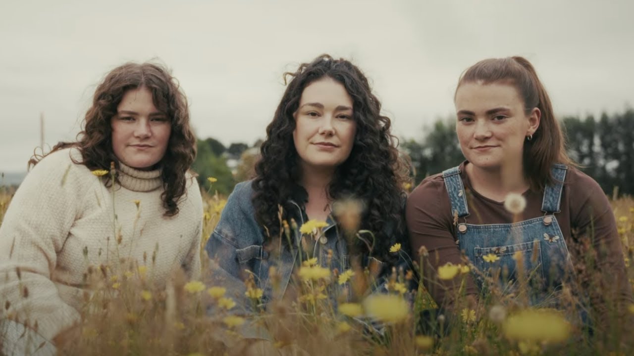 Sister - Jenny Mitchell & The Mitchell Twins (Official Video)