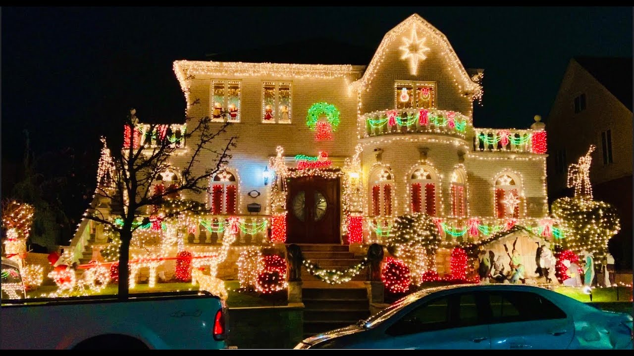 2020 Christmas Lights Tour of Dyker Heights, Brooklyn, NYC