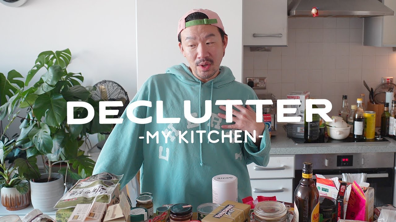 Decluttering my messy kitchen