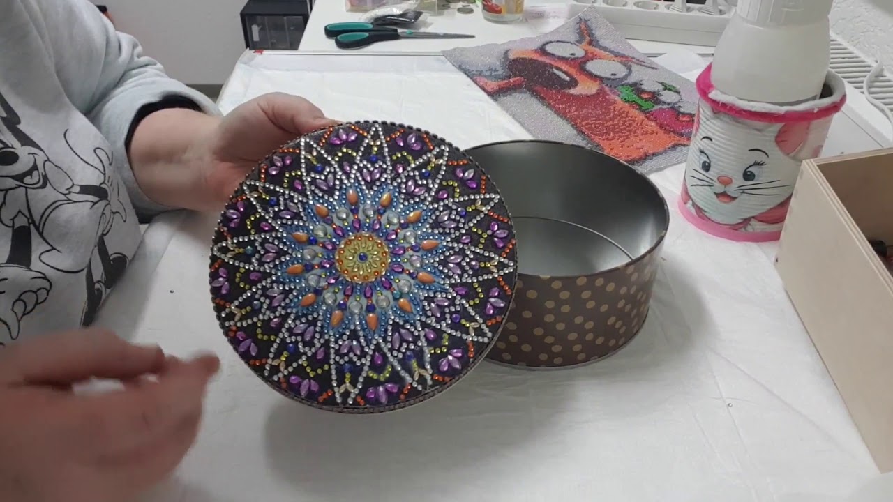 Herstellung eine Dose mit Schmucksteine (Diamond Painting)