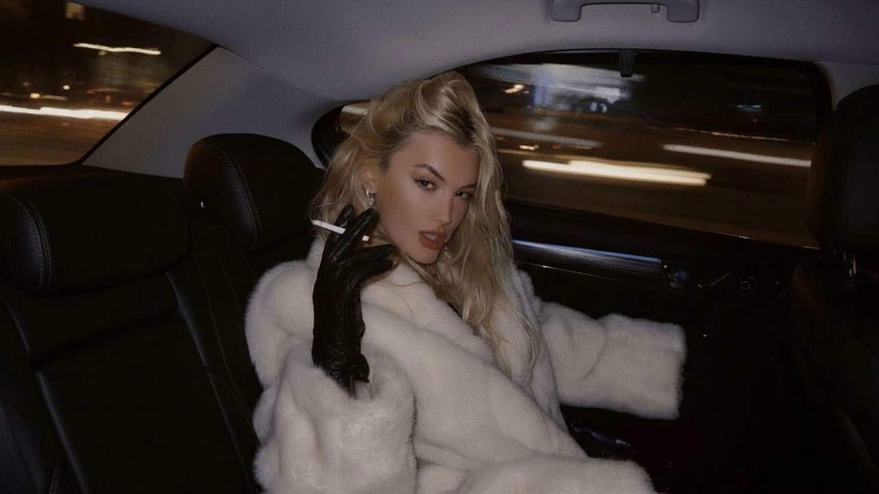 Rich girl with luxurious confidence playlist - Feminine energy - Women energy playlist