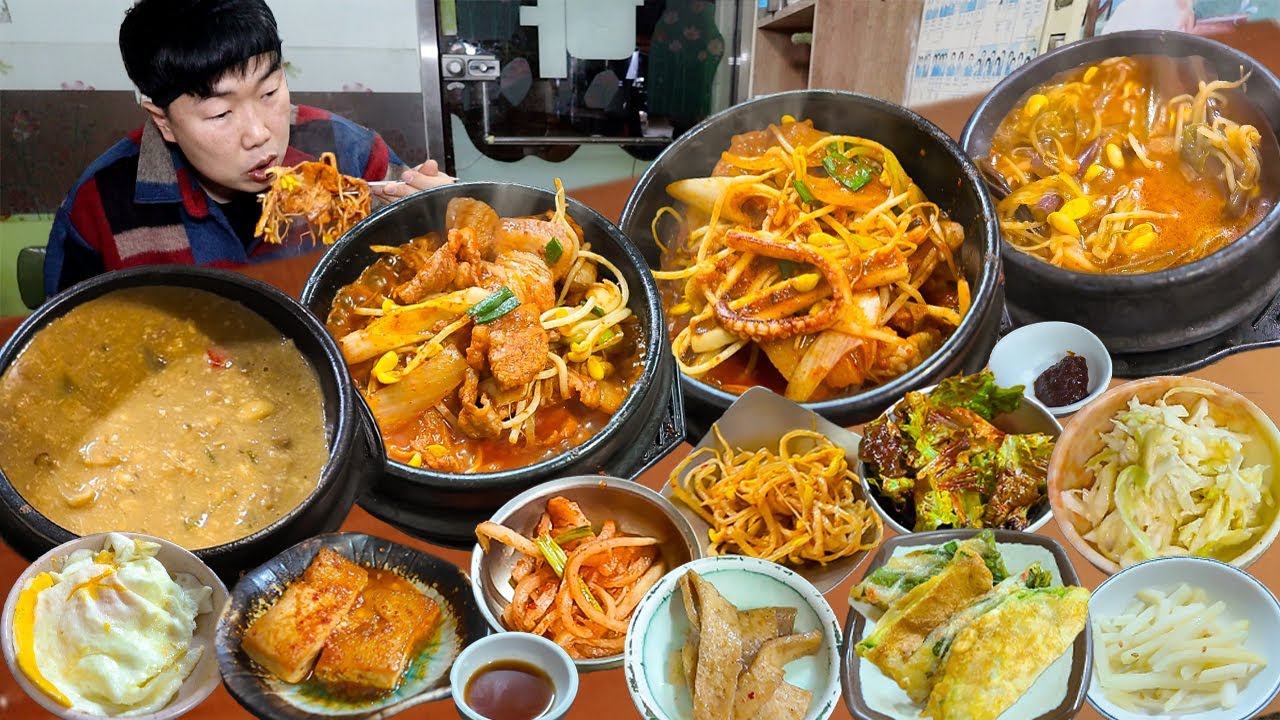 청국장.육개장. 반찬은 10개.. 5천원짜리 클라스..제육볶음 오삼불고기 후식으로 또묵자