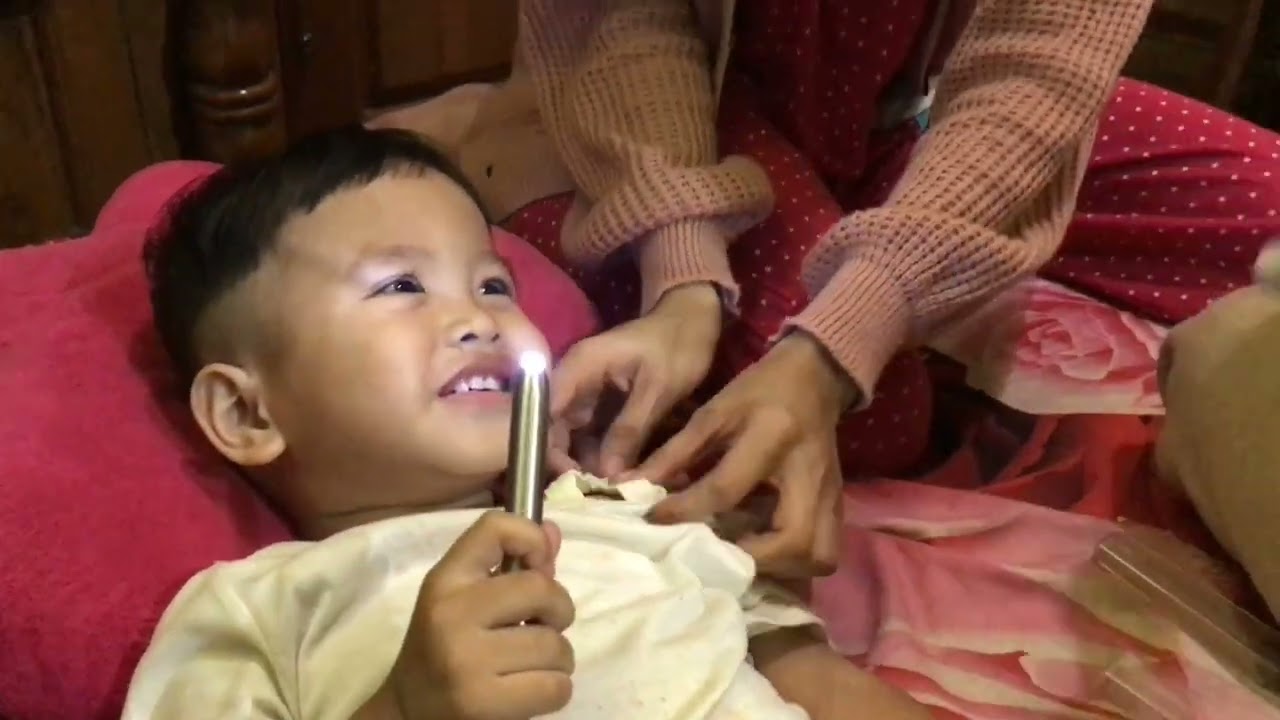 komunikasi terapeutik pada bayi dan anak
