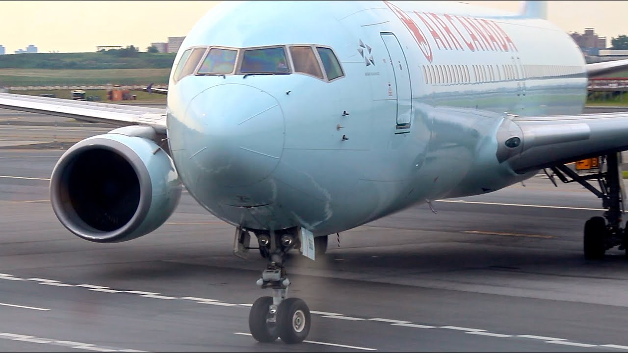 Air Canada B767-300ER Departure from New York La Guardia