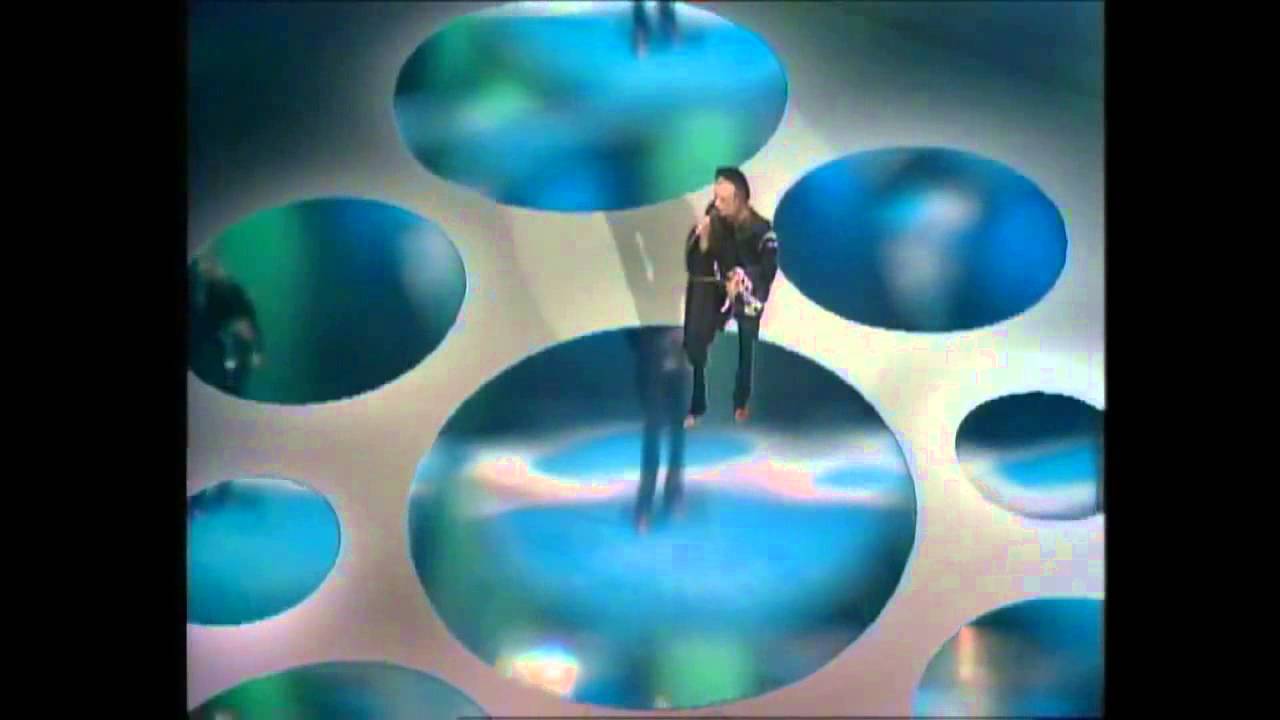 Brian Eno - Seven Deadly Finns (Live - 1974)