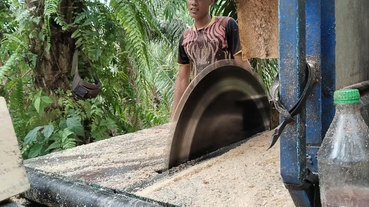 Depth Adjustment Knob cutting blades