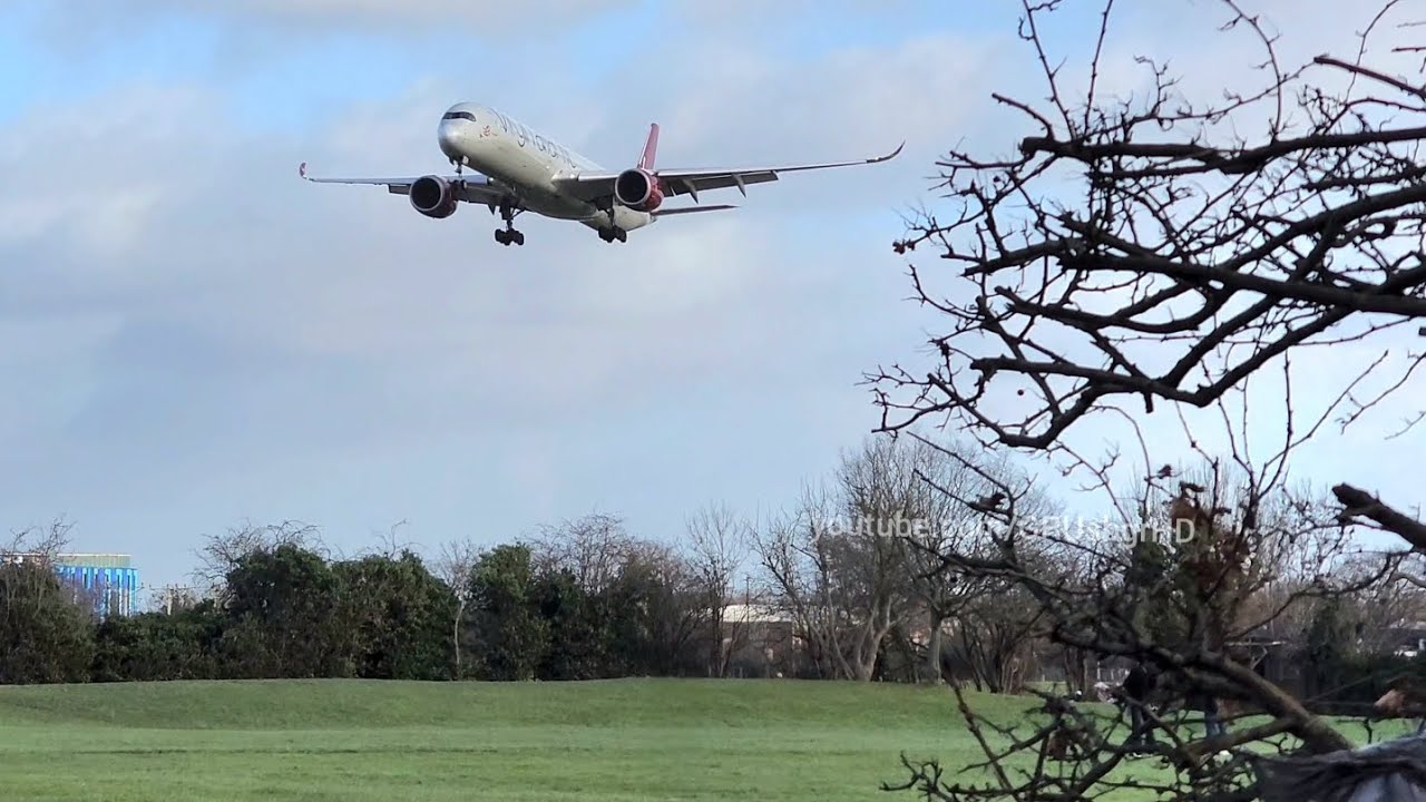 London Heathrow plane spotting at Myrtle Avenue