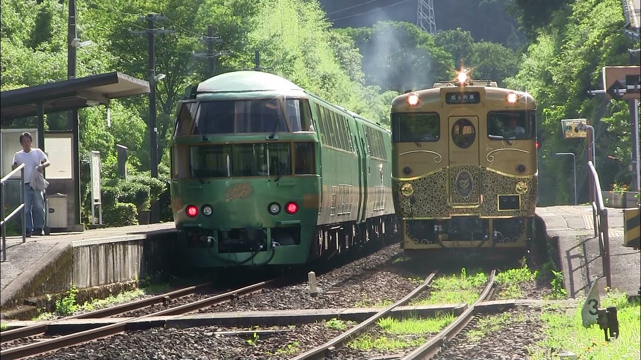 JR九州キハ47　SWEET TRAIN 「或る列車」、キハ71ゆふいんの森4号野矢駅離合、運転士用乗務行路表途中駅通過時刻掲載