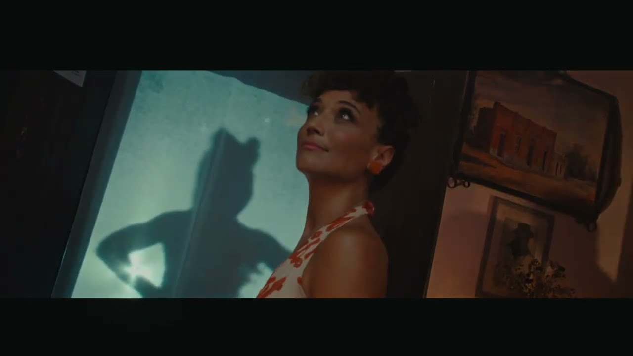 Sol Pereyra Ft @LaDameBlanche13  - Mala Mía (Official Video)