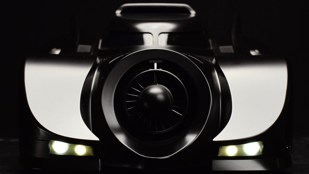 Batman: 1989 Batmoblie 1:6 Scale Car by Hot Toys
