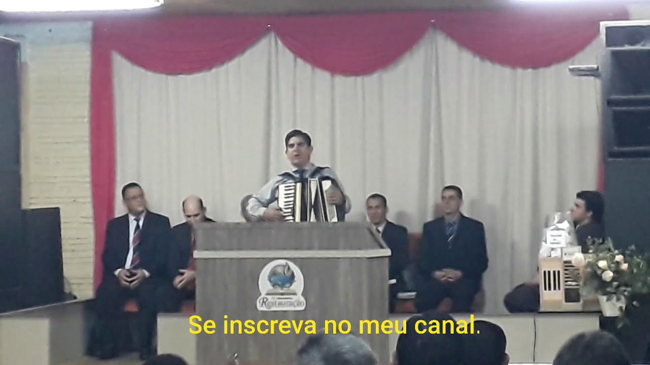 Irmão Pablo de Mello cantando Igreja Inaugurada.
