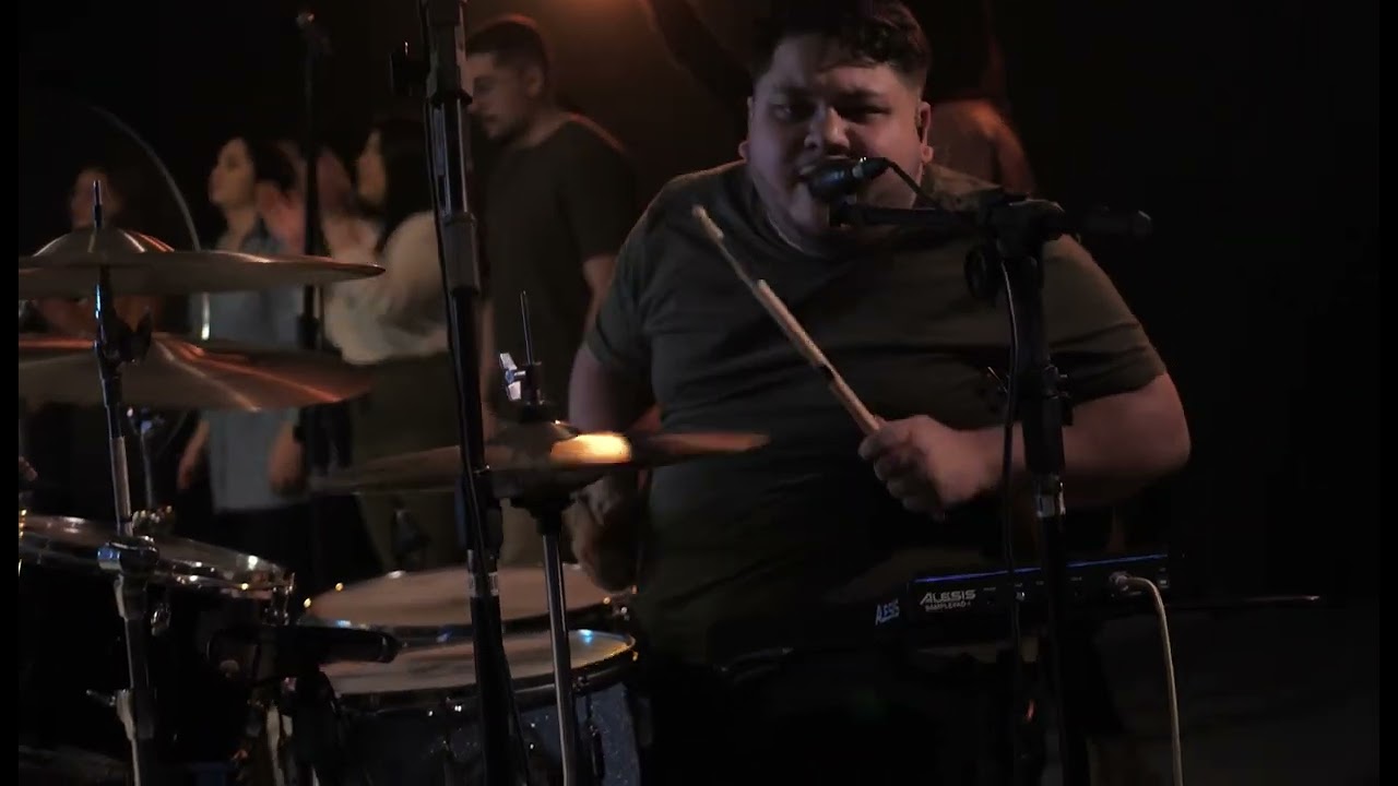 LIVE DRUMS - COM GIOVANA E LUCIANE - COVER ESTAMOS DE PÉ