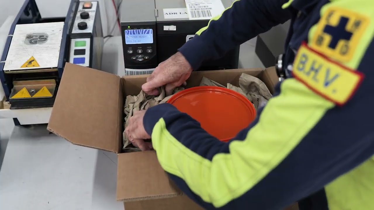 Papier opvulsysteem van FROMM | Ideale papiermachine voor logistiek en distributiecentra