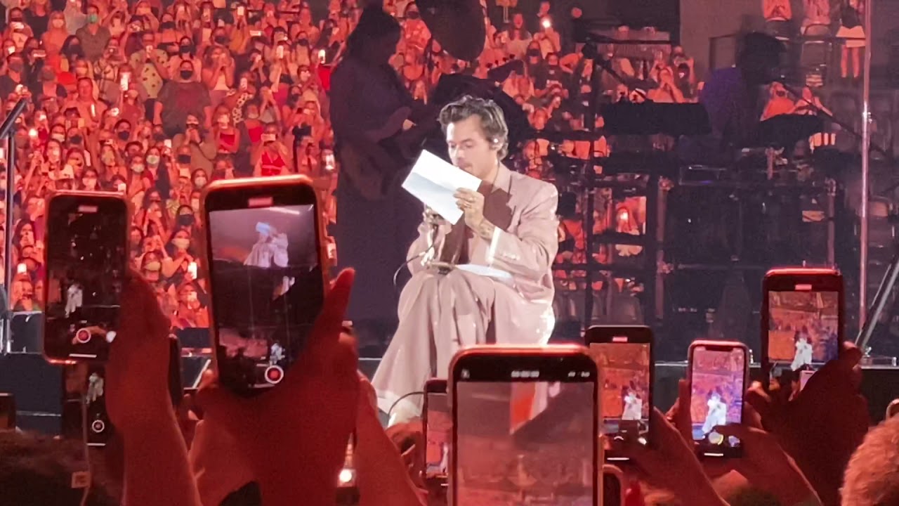 Harry Styles Love On Tour Nashville Gender Reveal