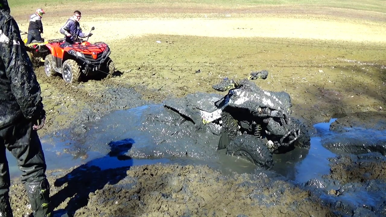 MUDDING ! Can-Am Renegade 650 XXC 2019