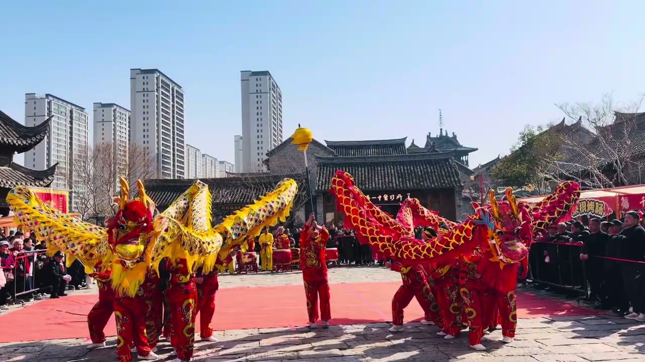 Chinese New Year Dragon Dance in Suqia