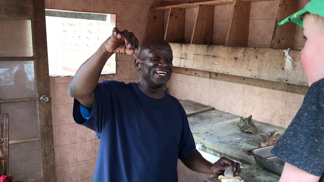 Goldie’s Conch House - Nassau Bahamas Fish Fry
