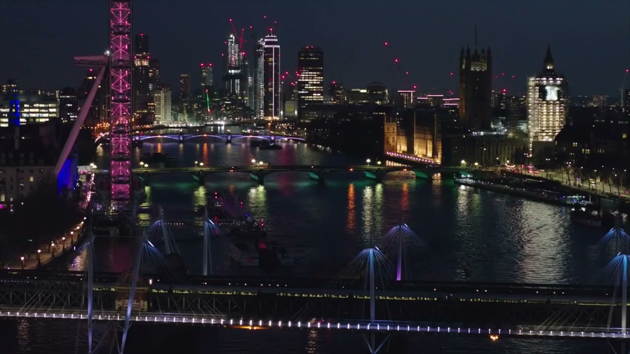 Illuminated River - From London to Lambeth bridges