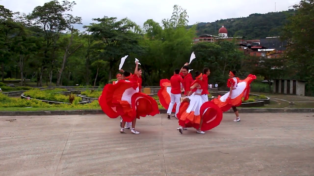 Grupo de Danza Matecaña - Checurrulao