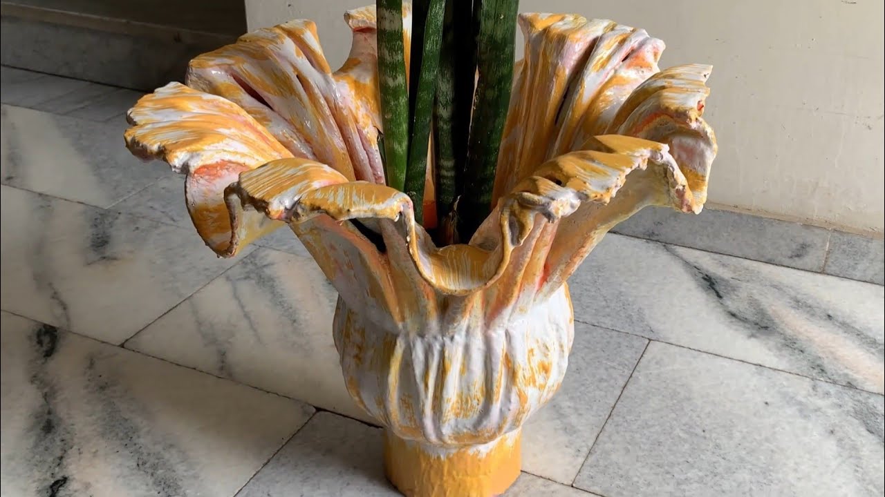 Cement + Towel = Gorgeous Flower Pot 🪴 (DIY Hack)