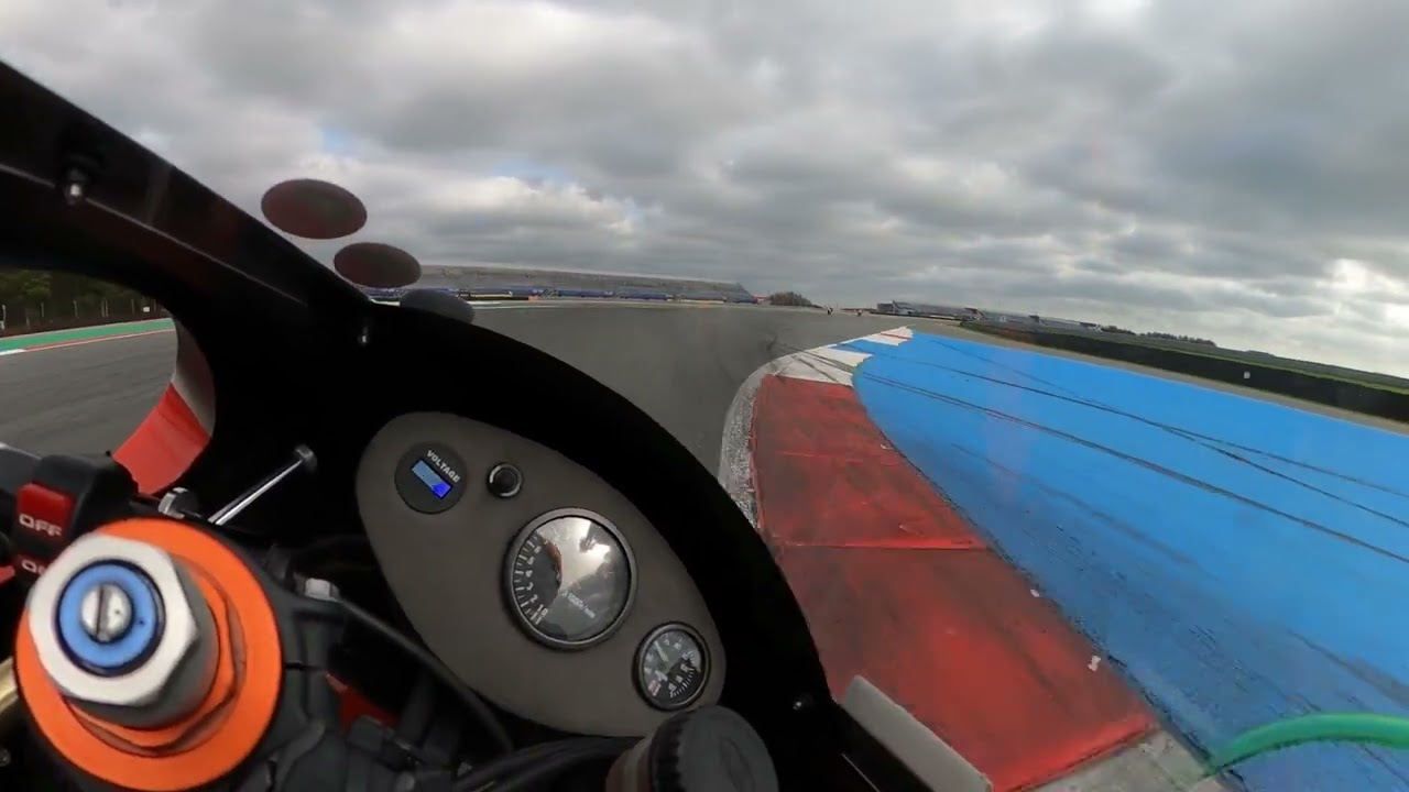 Throwback to GP Glory! Norifumi Abe Yamaha YZR 500 Replica Takes on The Cathedral of Speed 🏆