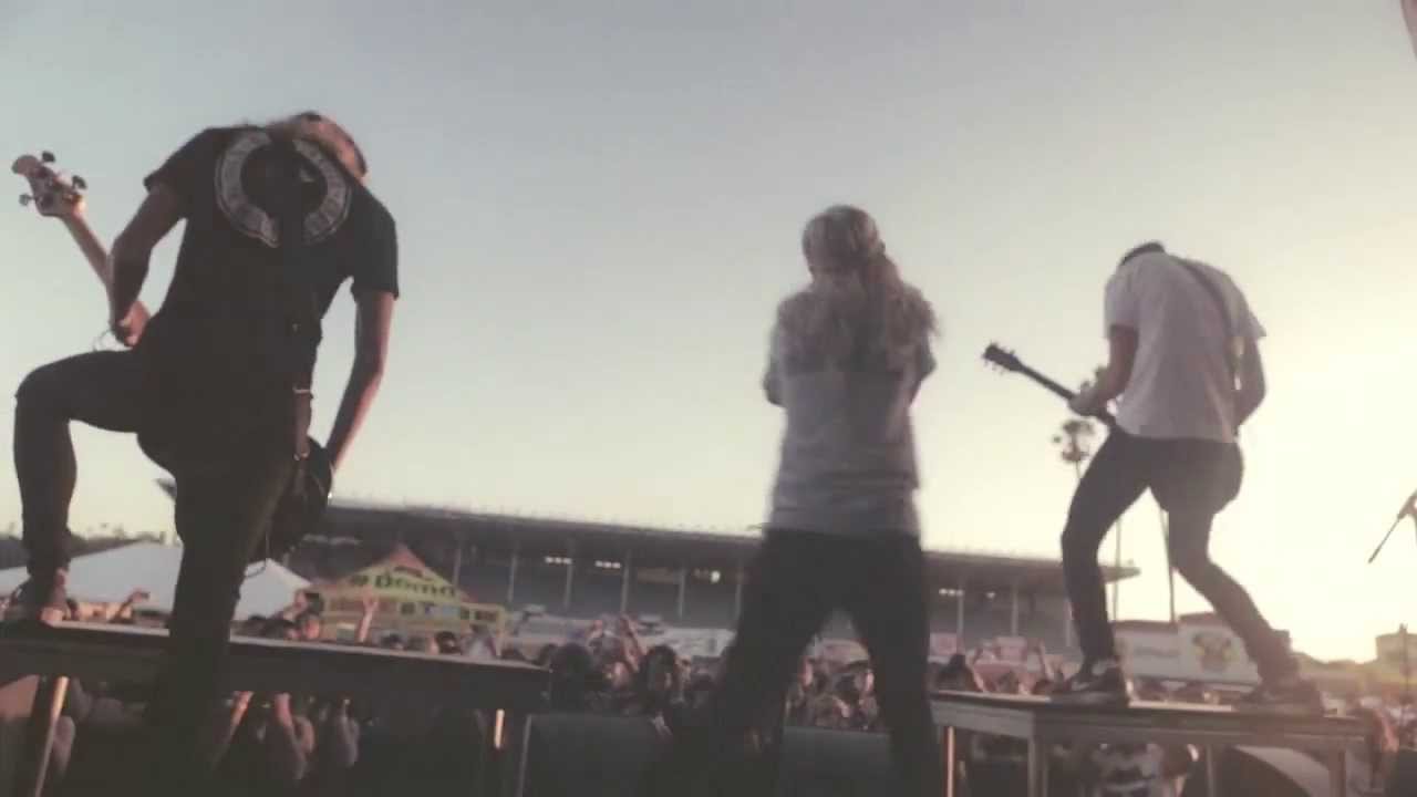 Two-Minute Warning, Warped 2013: Tonight Alive