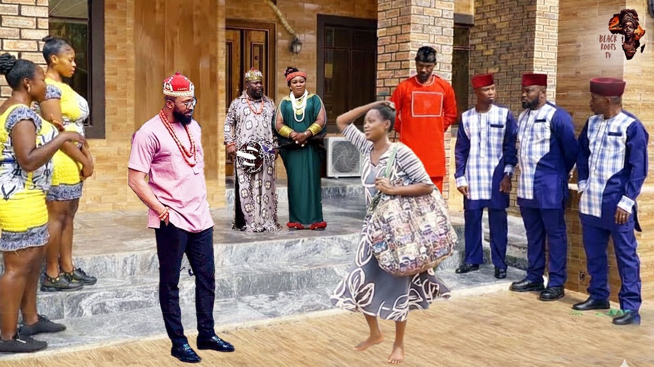 She Came To D Palace To Beg For Food When D Prince Saw Her And Fell Deeply In Love -Nigerian Movies