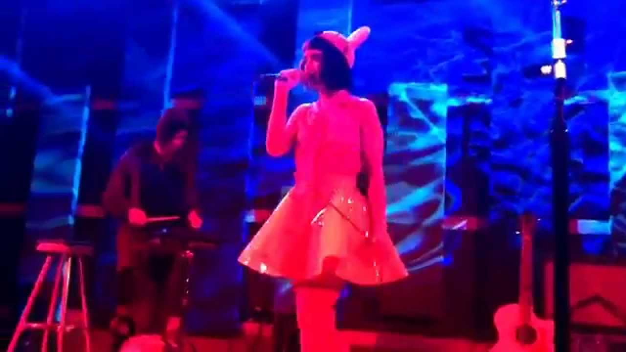 Carousel - Melanie Martinez