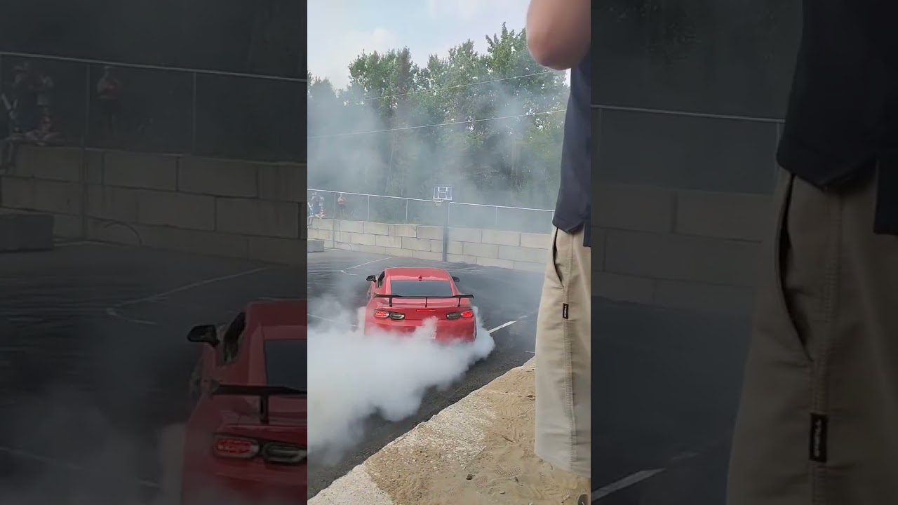 Le meet show au camping Larochelle août 2025 show boucane en Chevrolet Camaro 2022 zl1 1le